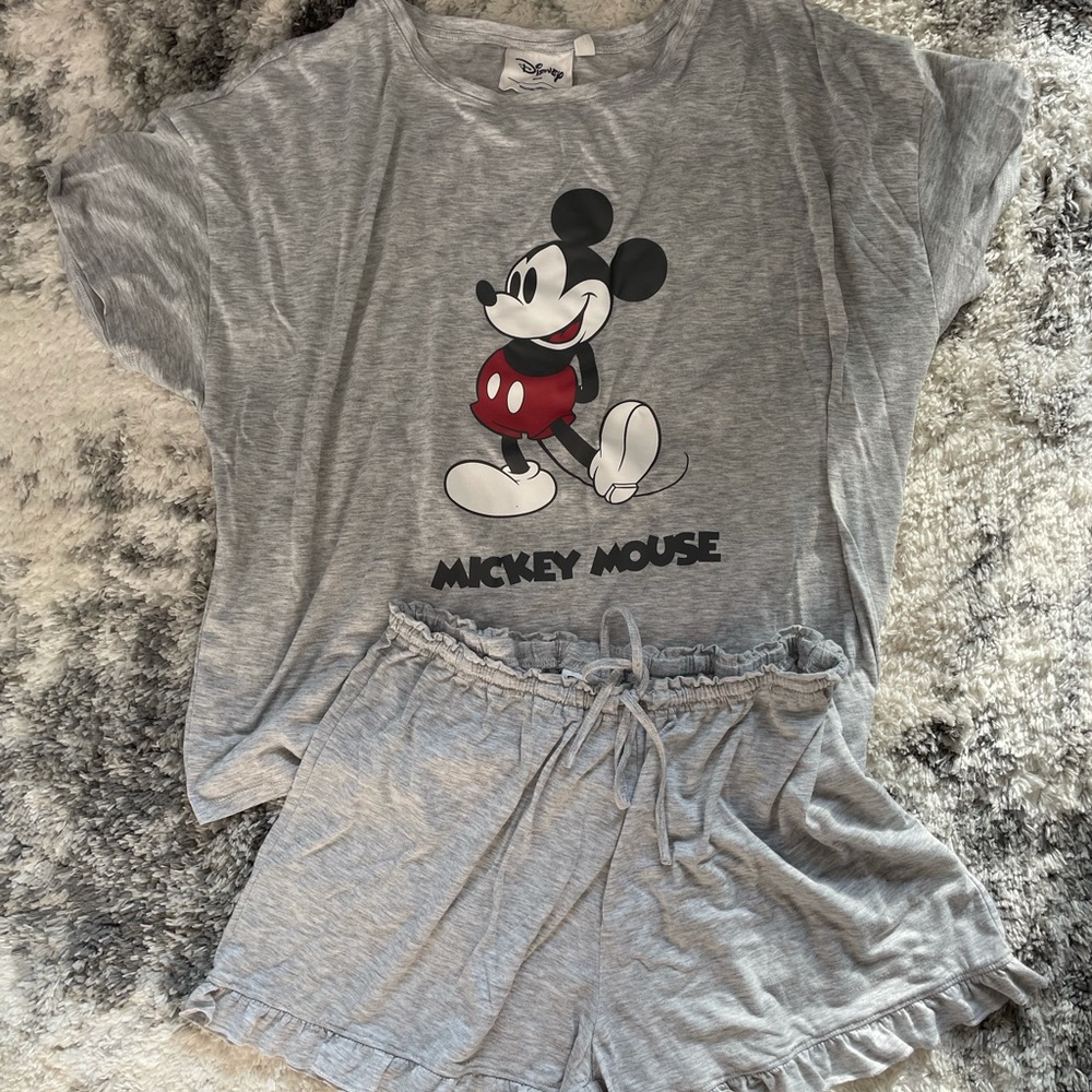 Women’s Secret & Disney Pajama Set 🤍